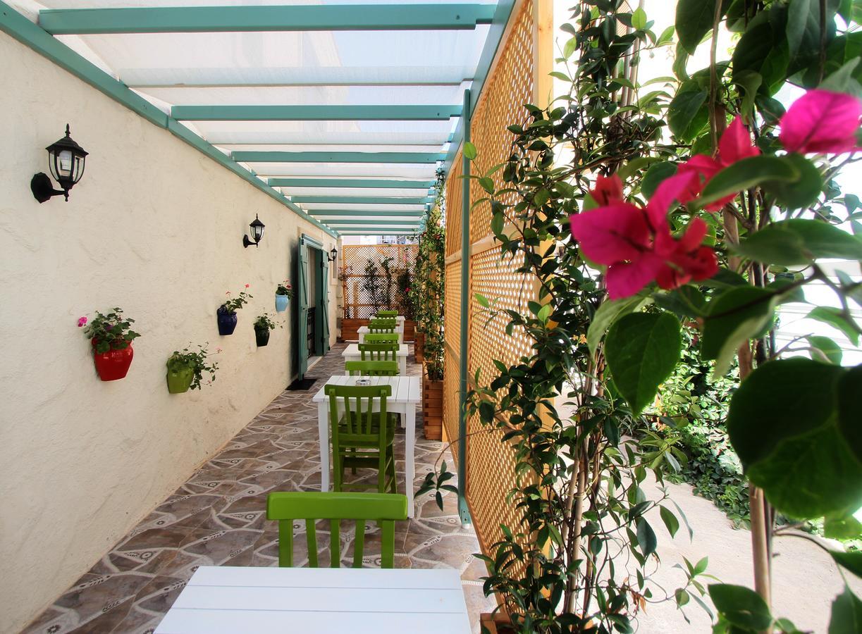 Alya Mou Butik Hotel Cesme Bagian luar foto